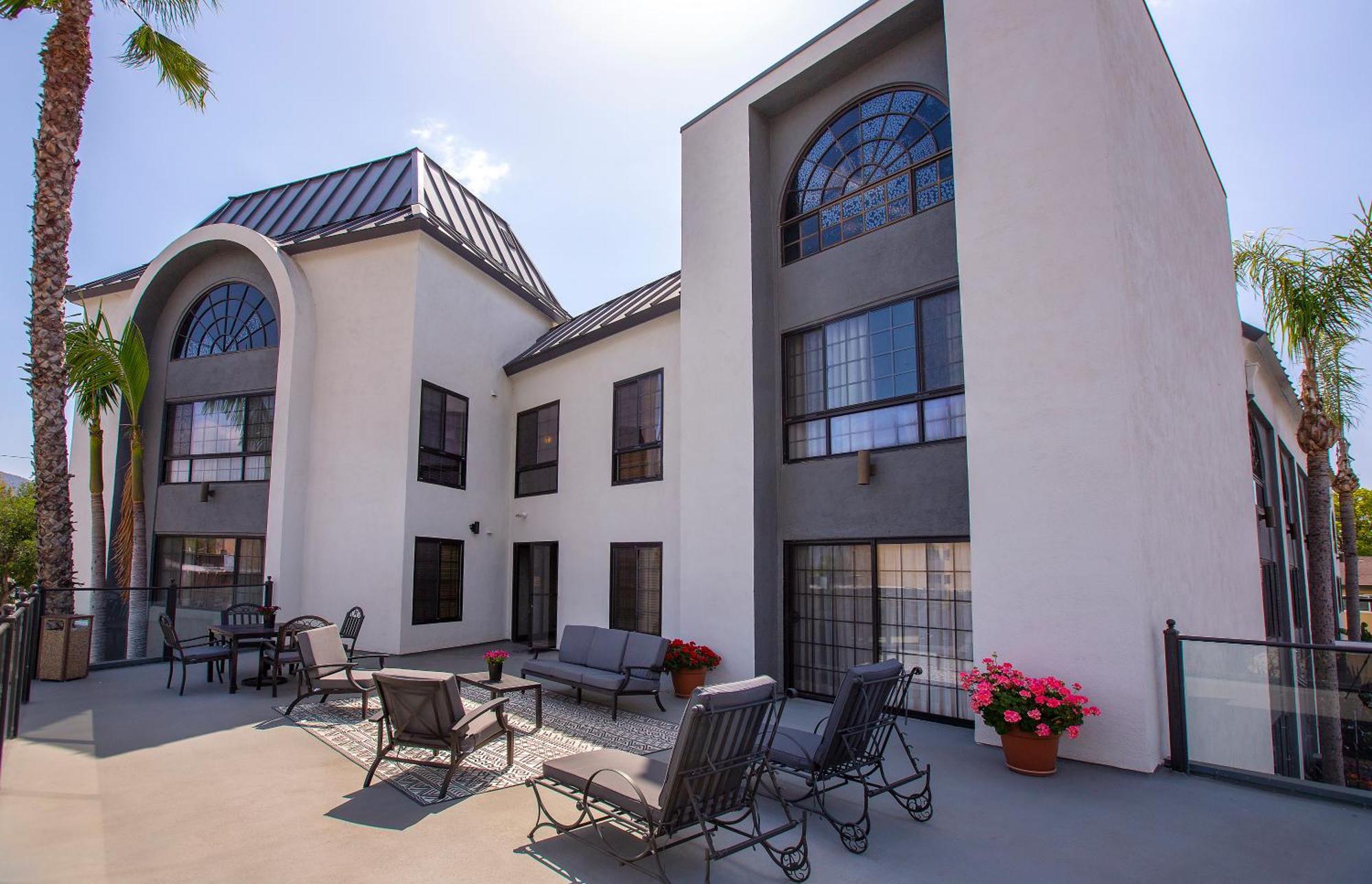 Coast Burbank Hotel Exterior foto